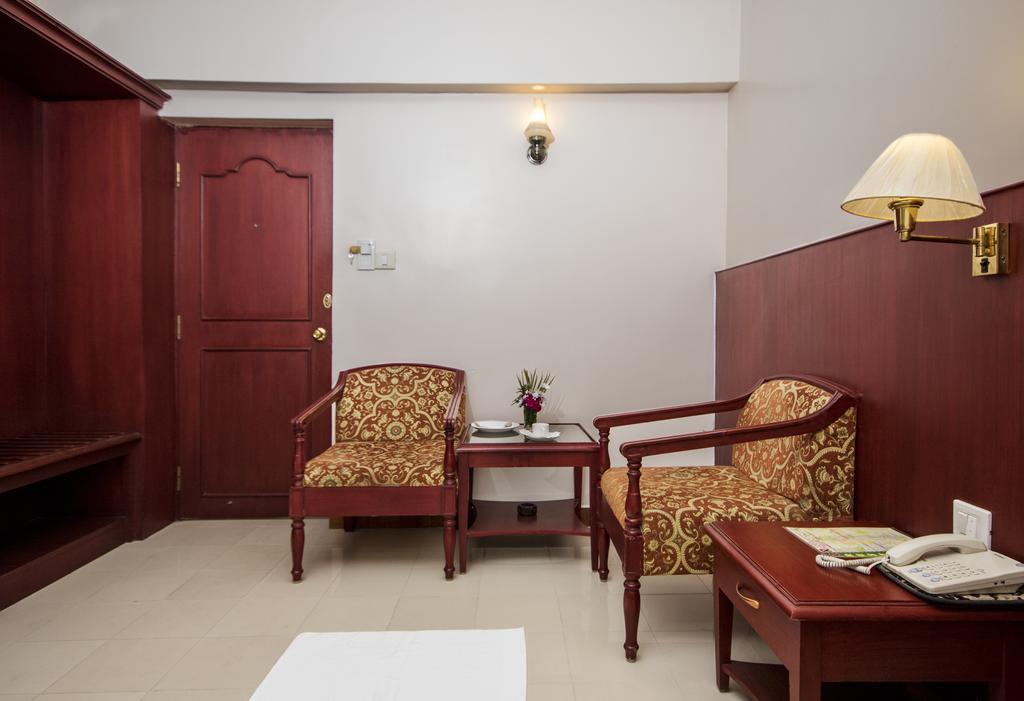 Rr Residency Hotel Kodaikanal Room photo